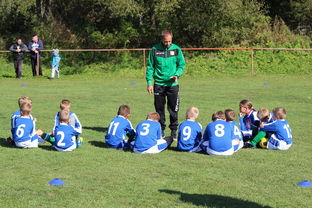 米兰体育平台-利物浦主帅强调团队配合,迎战欧洲劲旅