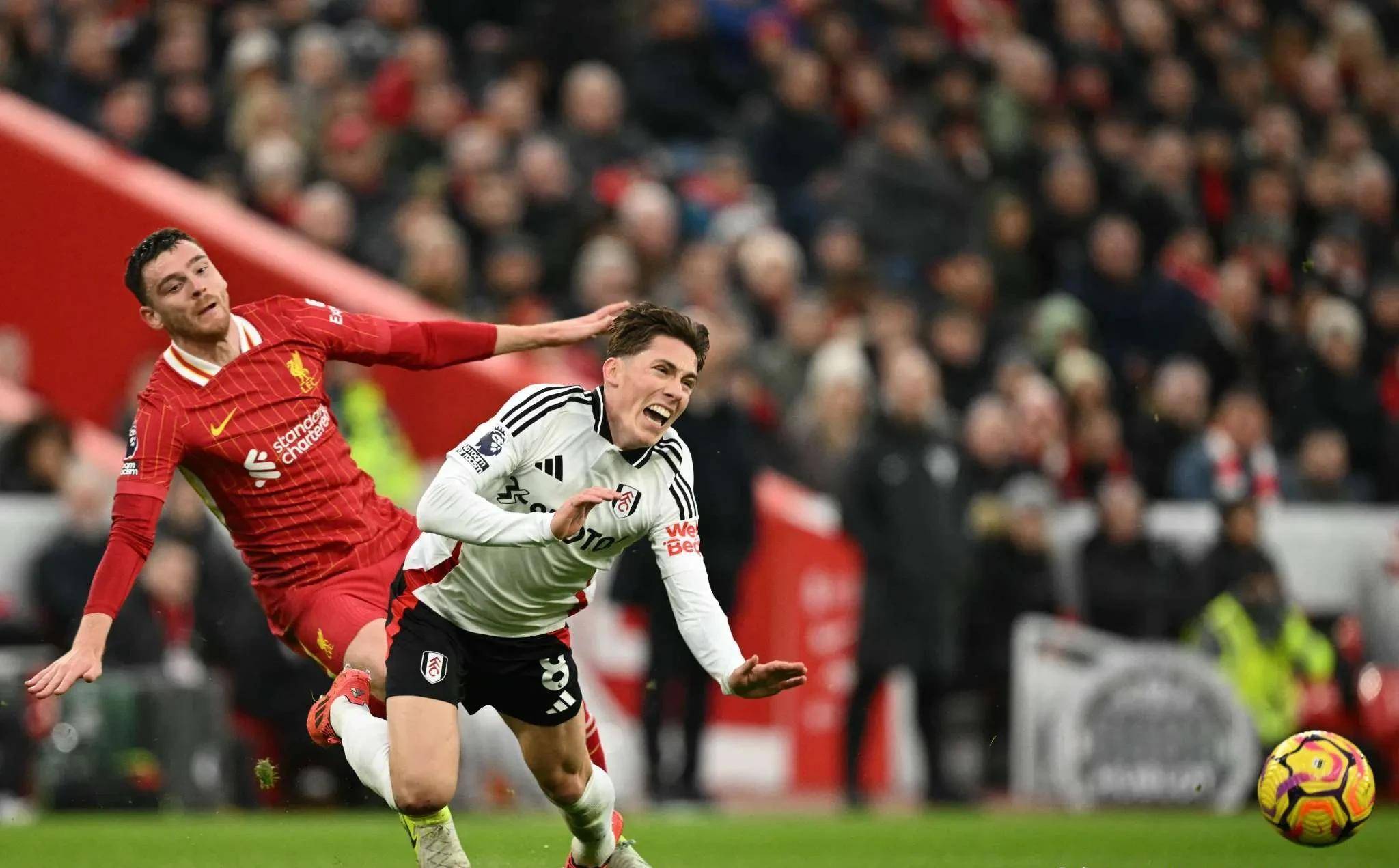 包含利物浦客场战平狼队,失去绝杀机会的词条