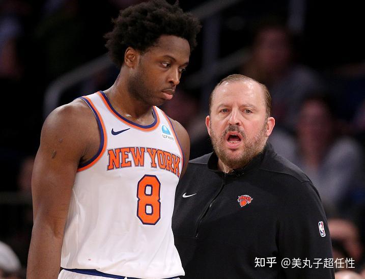 米兰体育网址-包含湖人老将表现抢眼，球队士气高涨的词条