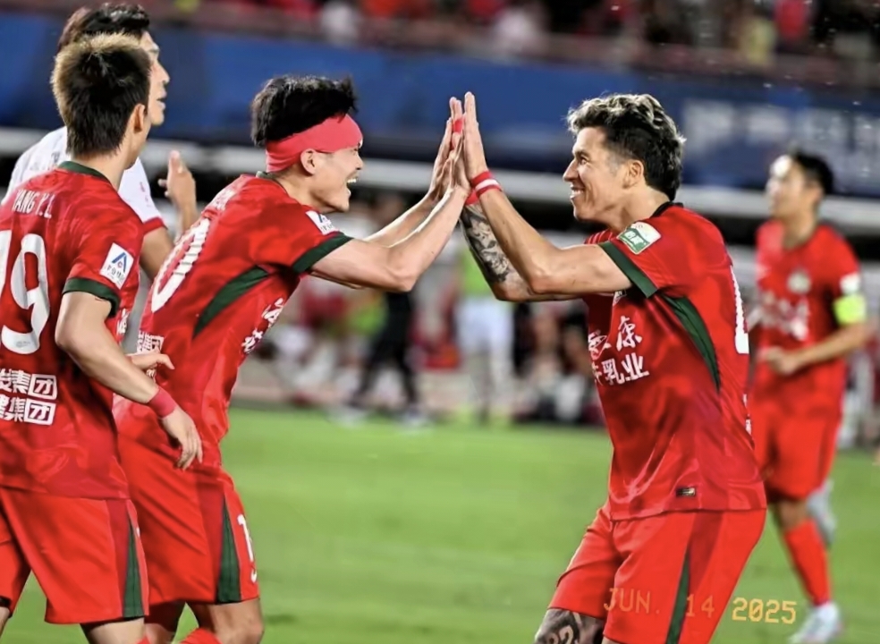 米兰体育官网登录网址-控球优势明显，球队统治比赛的简单介绍